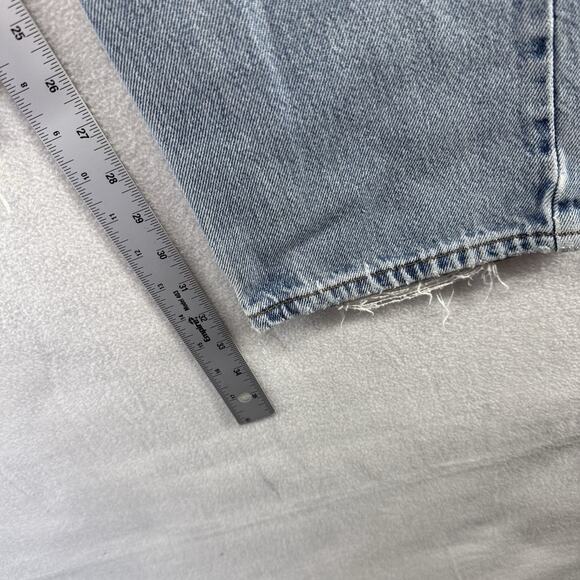 Vintage Levis Jeans Fits 32x33 Blue 505 Light Wash Distressed Red Tab Y2K 2000s - Picture 7 of 16
